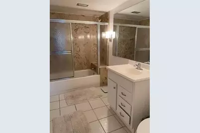 5400 34th Street W #J6, Bradenton, FL 34210 - Photo 9