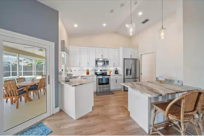 4424 Diamond Circle W, Sarasota, FL 34233 - Photo 13