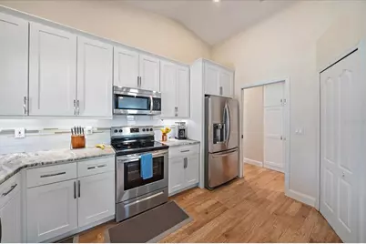 4424 Diamond Circle W, Sarasota, FL 34233 - Photo 17