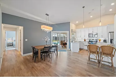 4424 Diamond Circle W, Sarasota, FL 34233 - Photo 11