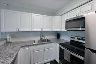 2901 26th St W, Bradenton, FL 34205 - Photo 15