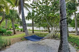 275 Sapphire Lake Dr, Bradenton, FL 34209 - Photo 85