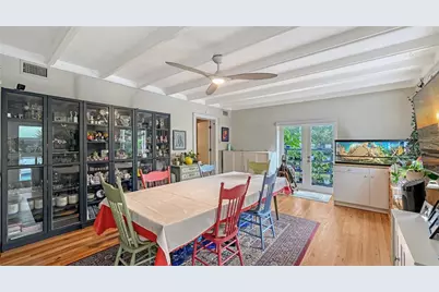 3615 Flores Avenue, Sarasota, FL 34239 - Photo 7