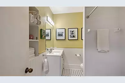 3615 Flores Avenue, Sarasota, FL 34239 - Photo 19