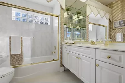 7303 Westminster Court, University Park, FL 34201 - Photo 31