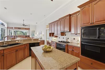 7303 Westminster Court, University Park, FL 34201 - Photo 23