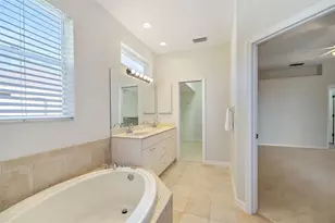 5166 Magnolia Pond Dr, Sarasota, FL 34233 - Photo 25