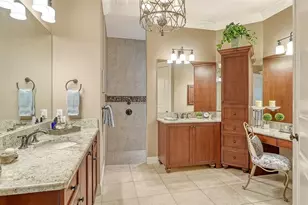 1732 Cunliff Ln, Sarasota, FL 34239 - Photo 19