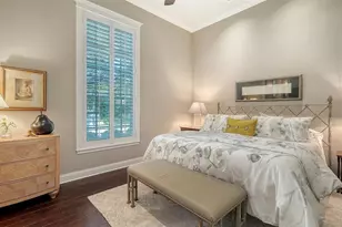 1732 Cunliff Ln, Sarasota, FL 34239 - Photo 25