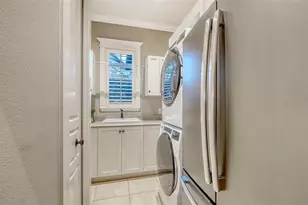 1732 Cunliff Ln, Sarasota, FL 34239 - Photo 39