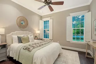 1732 Cunliff Ln, Sarasota, FL 34239 - Photo 35