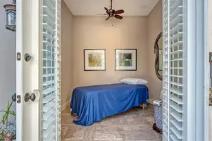 1732 Cunliff Ln, Sarasota, FL 34239 - Photo 35