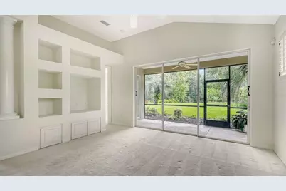 6715 Pebble Beach Way, Lakewood Ranch, FL 34202 - Photo 5