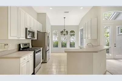 6715 Pebble Beach Way, Lakewood Ranch, FL 34202 - Photo 13