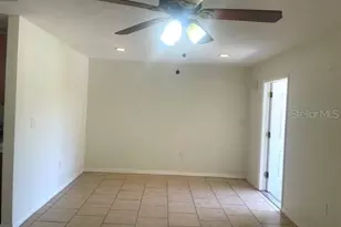 1856 Debbie St, Sarasota, FL 34231 - Photo 3