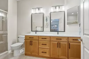 4127 Cascade Falls Dr, Sarasota, FL 34243 - Photo 27