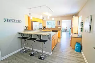 2219 Avenue C, Bradenton Beach, FL 34217 - Photo 15