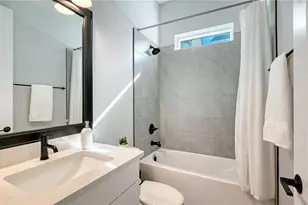 2604 Wirts Ct, Sarasota, FL 34237 - Photo 21