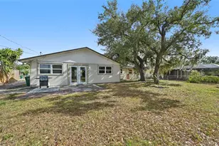 580 Skylark Ln NW, Port Charlotte, FL 33952 - Photo 27