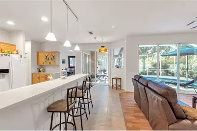 5723 Eastwind Drive, Sarasota, FL 34233 - Photo 9