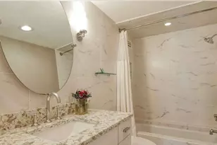 2525 Gulf of Mexico Dr, Longboat Key, FL 34228 - Photo 15