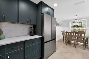 6201 Holmes Blvd, Holmes Beach, FL 34217 - Photo 13