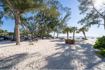 6201 Holmes Boulevard, Holmes Beach, FL 34217 - Photo 59