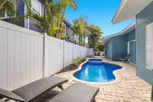 6201 Holmes Blvd, Holmes Beach, FL 34217 - Photo 31