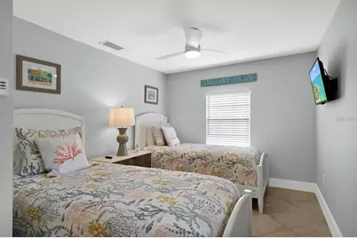 6201 Holmes Boulevard, Holmes Beach, FL 34217 - Photo 25