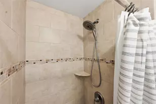 2651 Leafy Ln, Sarasota, FL 34239 - Photo 25