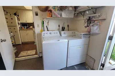 4924 Live Oak Circle #115, Bradenton, FL 34207 - Photo 11