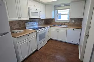 4924 Live Oak Cir, Bradenton, FL 34207 - Photo 3