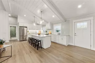 6911 9th Ave NW, Bradenton, FL 34209 - Photo 7