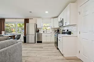 3015 Vinson Ave, Sarasota, FL 34232 - Photo 17