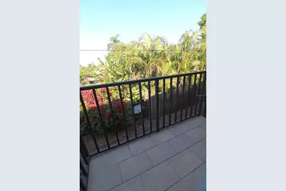 3101 Bee Ridge Road #215, Sarasota, FL 34239 - Photo 11