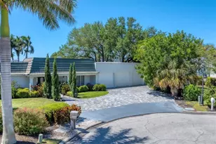 102 Seagull Ln, Sarasota, FL 34236 - Photo 9