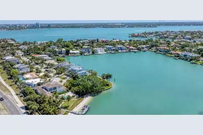 102 Seagull Lane, Sarasota, FL 34236 - Photo 31