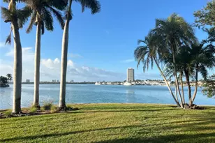 102 Seagull Ln, Sarasota, FL 34236 - Photo 9