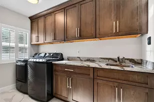 562 Ranger Ln, Longboat Key, FL 34228 - Photo 77