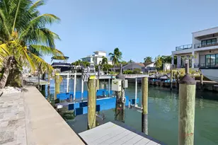 562 Ranger Ln, Longboat Key, FL 34228 - Photo 55