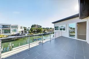 562 Ranger Ln, Longboat Key, FL 34228 - Photo 67