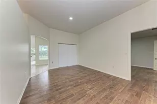 3219 58th Terrace E, Bradenton, FL 34203 - Photo 7