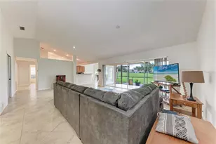 4906 Peridia Blvd E, Bradenton, FL 34203 - Photo 5