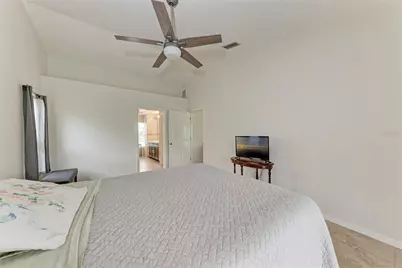 4906 Peridia Boulevard E, Bradenton, FL 34203 - Photo 19