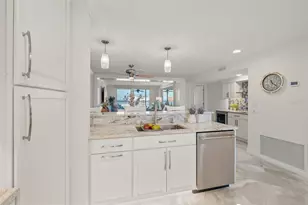 5880 Midnight Pass Rd, Sarasota, FL 34242 - Photo 25