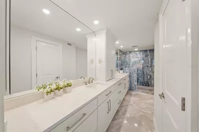 5880 Midnight Pass Road #910, Sarasota, FL 34242 - Photo 7