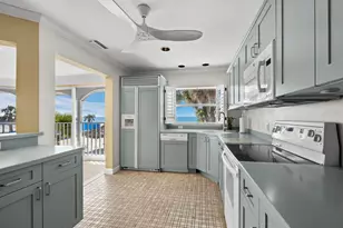 1336 Benjamin Franklin Dr, Sarasota, FL 34236 - Photo 11