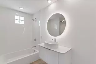 259 Robin Dr, Sarasota, FL 34236 - Photo 49