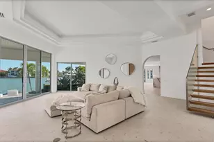 259 Robin Dr, Sarasota, FL 34236 - Photo 9