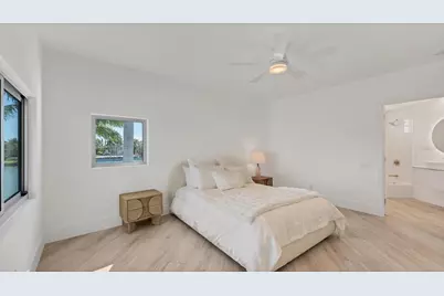 259 Robin Drive, Sarasota, FL 34236 - Photo 47